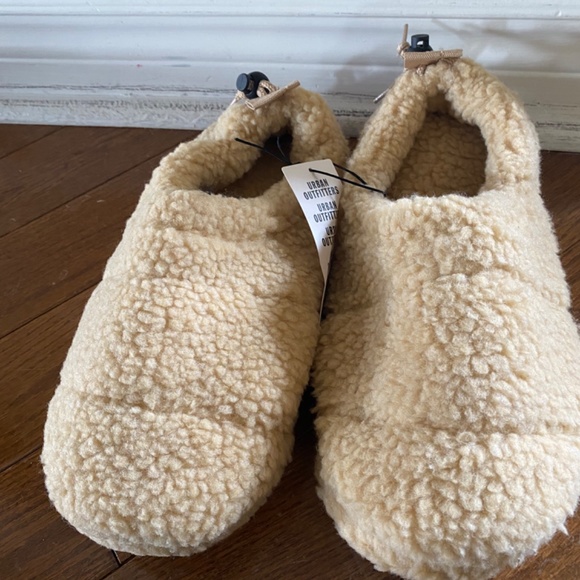 Slippers - Picture 2 of 2